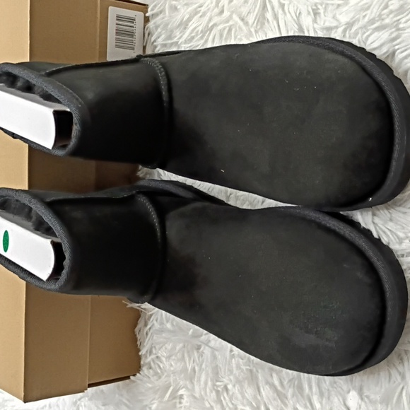 UGG Classic Mini II Women's Sz 8 Ankle Boots - Picture 3 of 10